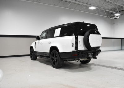 2025 Land Rover Defender 130 V8