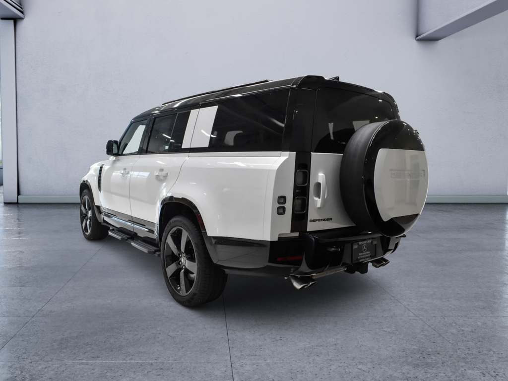 2025 Land Rover Defender 130 V8