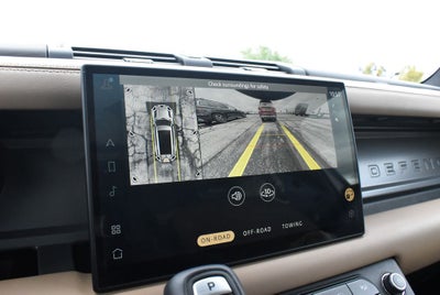 2025 Land Rover Defender 130 V8