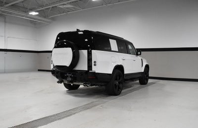 2025 Land Rover Defender 130 V8