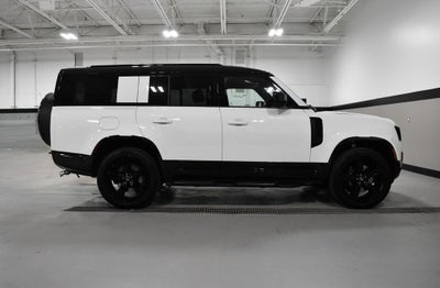 2025 Land Rover Defender 130 V8