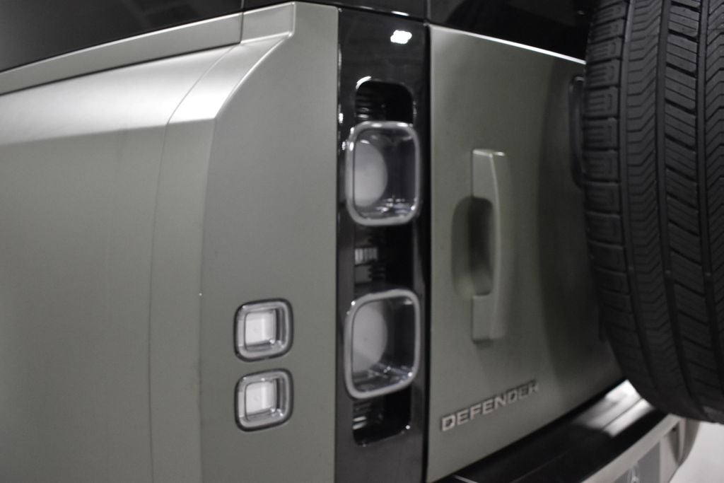 2022 Land Rover Defender 90 X