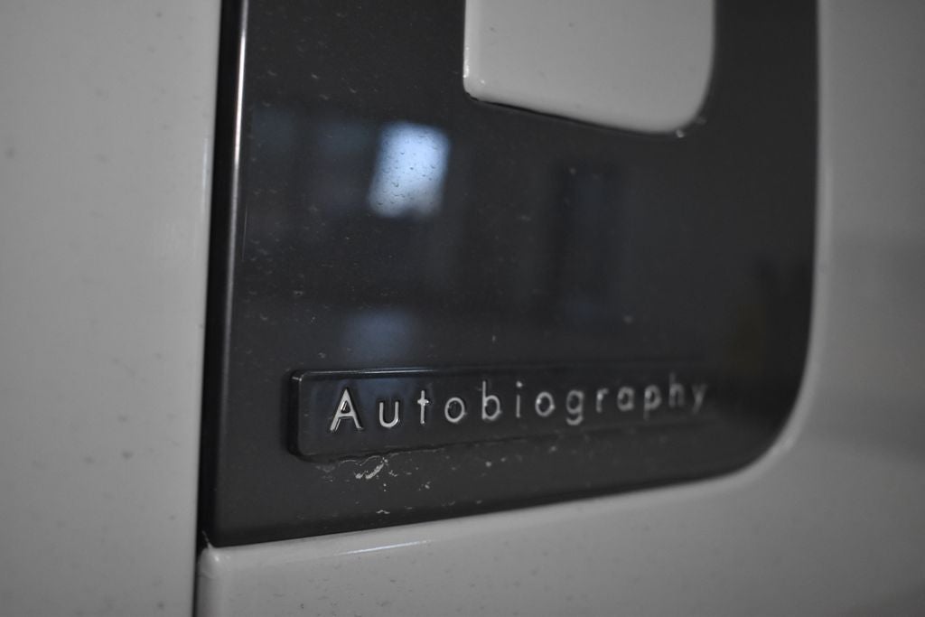 2025 Land Rover Range Rover Autobiography