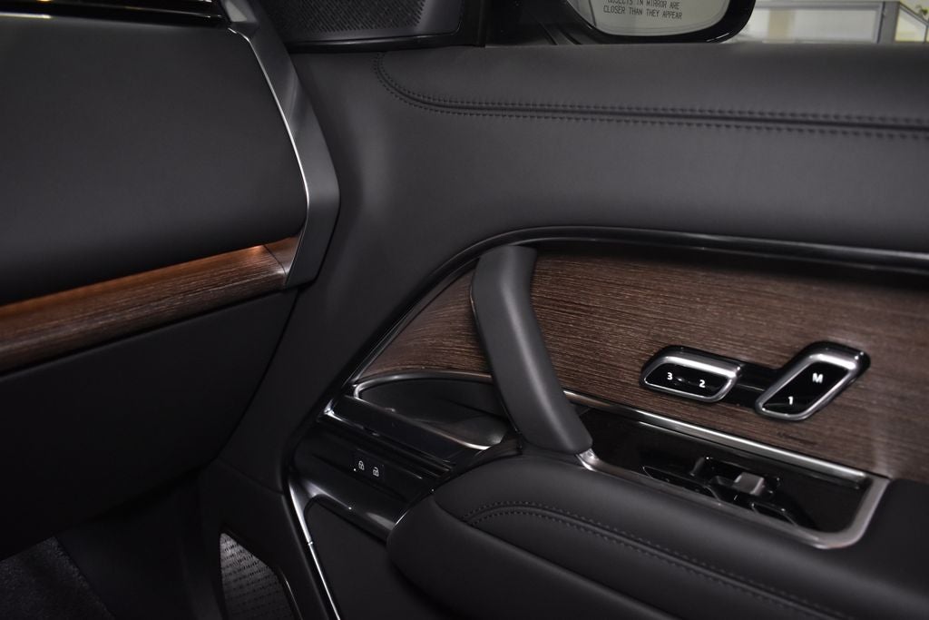 2025 Land Rover Range Rover Autobiography