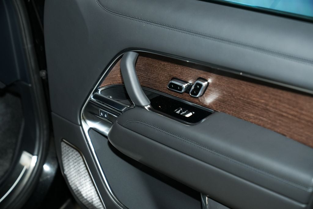 2025 Land Rover Range Rover Autobiography