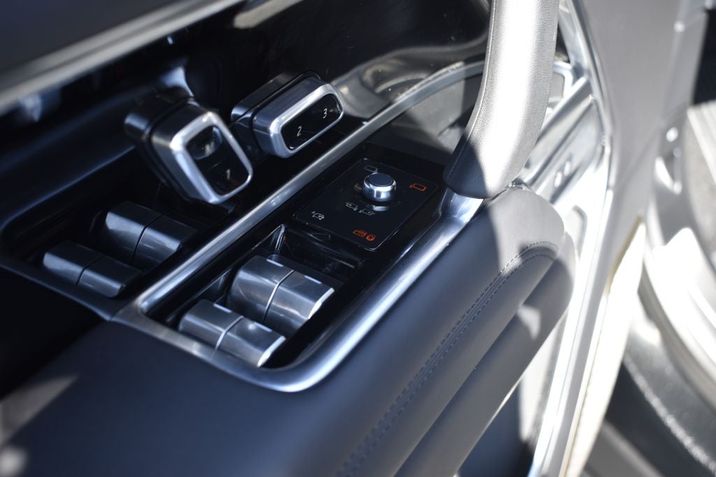 2025 Land Rover Range Rover Autobiography