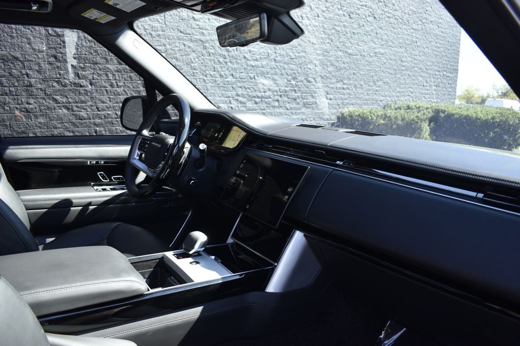 2025 Land Rover Range Rover Autobiography