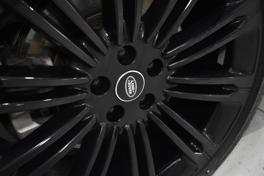 2025 Land Rover Range Rover SE LWB