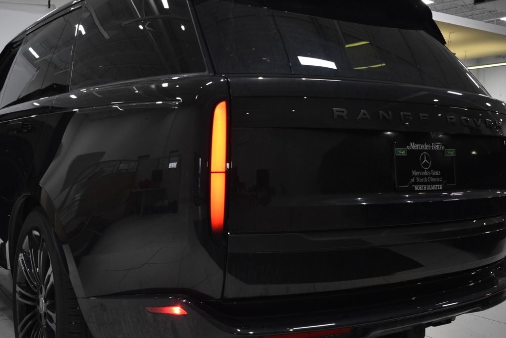 2025 Land Rover Range Rover SE LWB