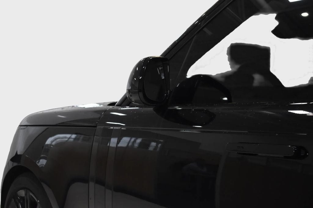 2025 Land Rover Range Rover SE LWB