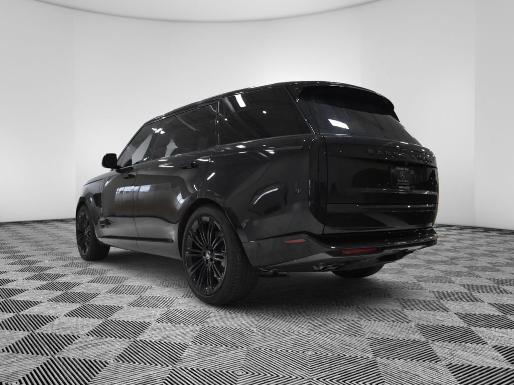 2025 Land Rover Range Rover SE LWB