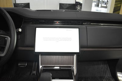 2025 Land Rover Range Rover SE LWB