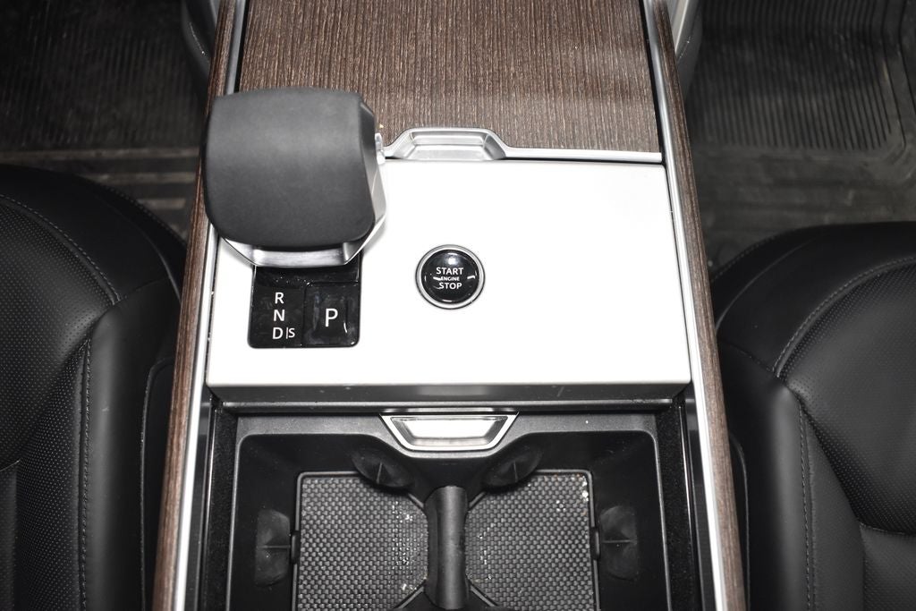 2025 Land Rover Range Rover SE LWB