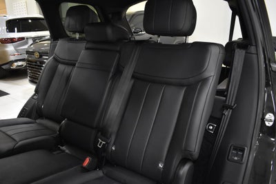 2025 Land Rover Range Rover SE LWB