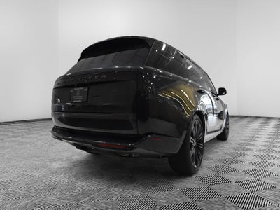 2025 Land Rover Range Rover SE LWB