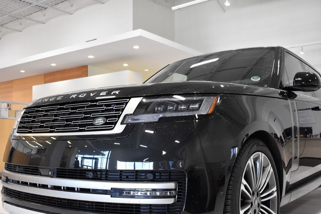 2024 Land Rover Range Rover SE LWB