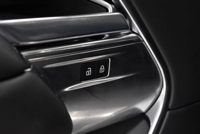 2024 Land Rover Range Rover SE LWB