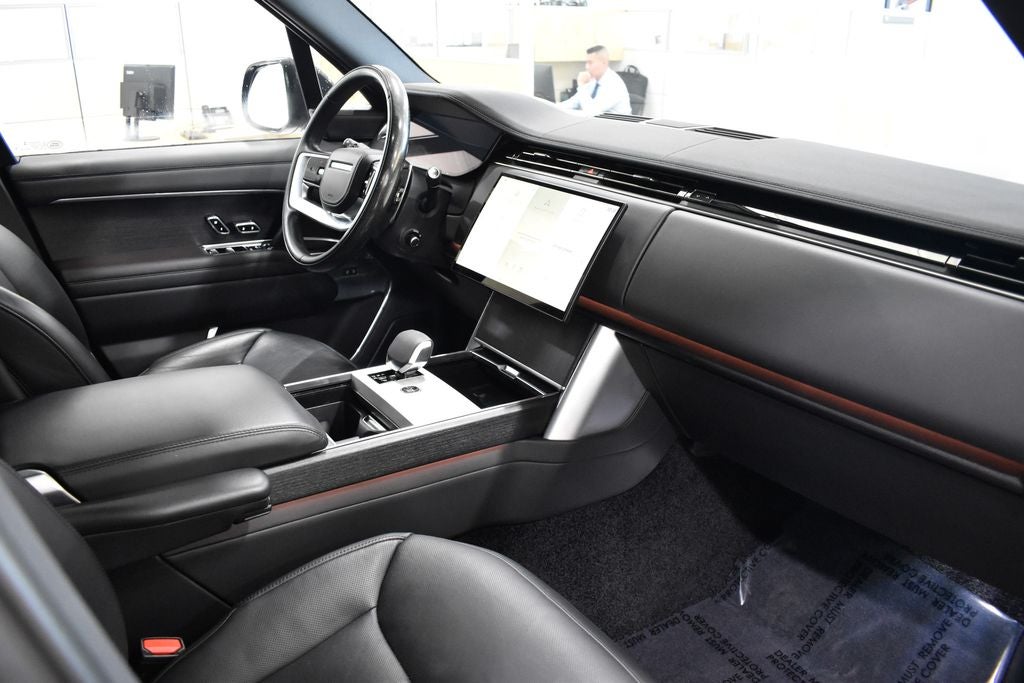 2024 Land Rover Range Rover SE LWB