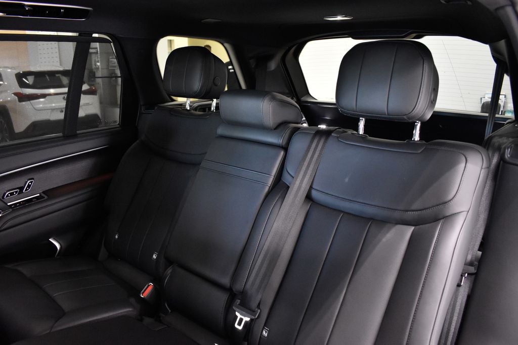 2024 Land Rover Range Rover SE LWB