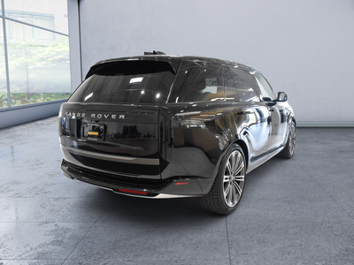 2024 Land Rover Range Rover SE LWB