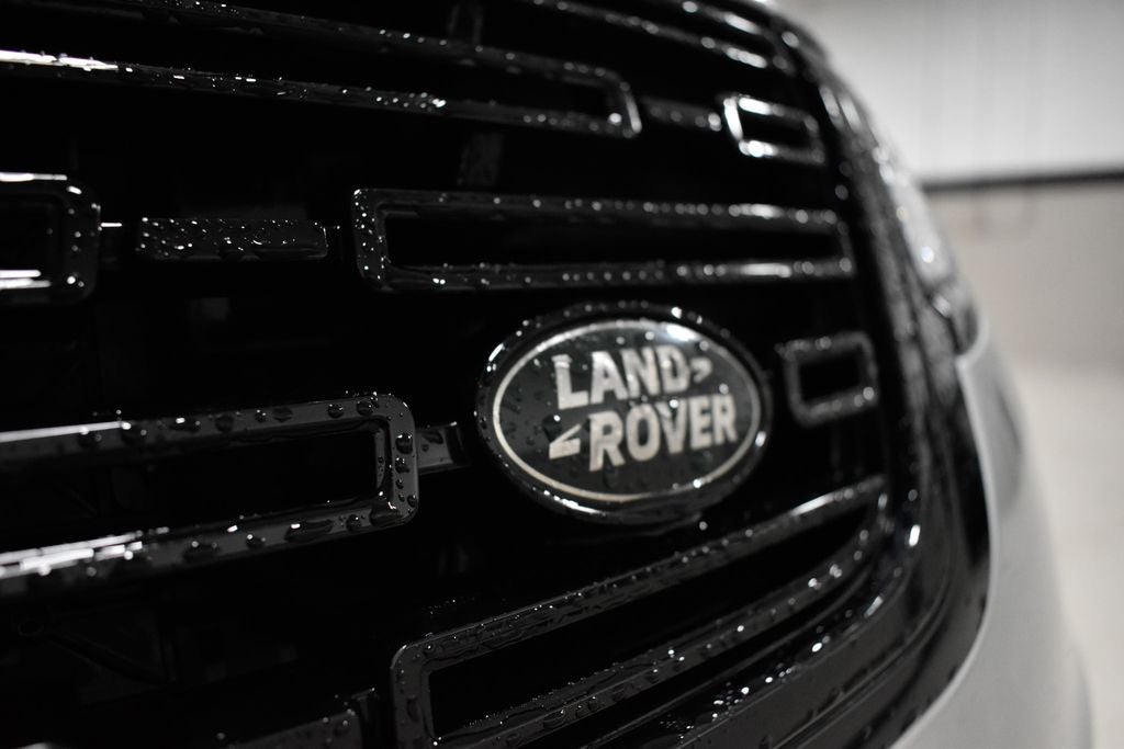 2025 Land Rover Range Rover Velar Dynamic SE