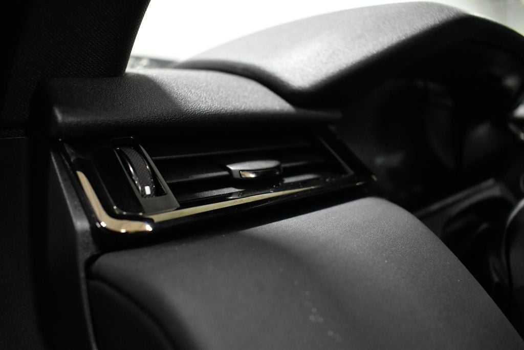 2025 Land Rover Range Rover Velar Dynamic SE