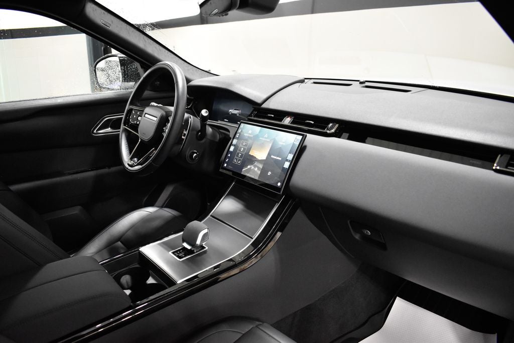 2025 Land Rover Range Rover Velar Dynamic SE