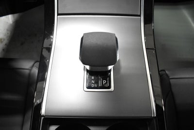 2025 Land Rover Range Rover Velar Dynamic SE