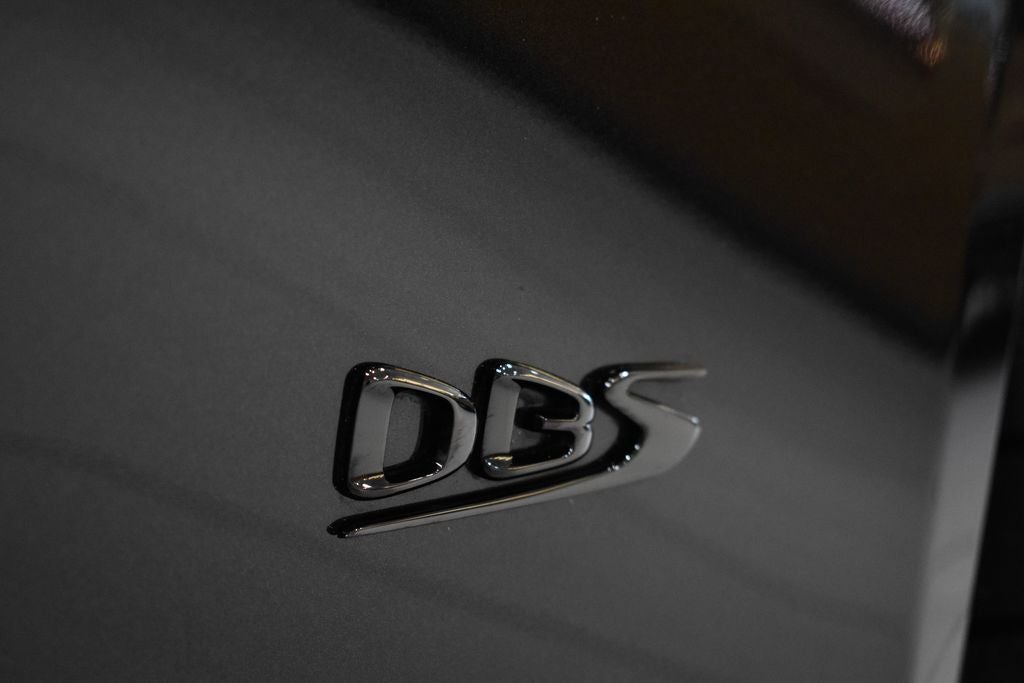 2022 Aston Martin DBS Superleggera Coupe