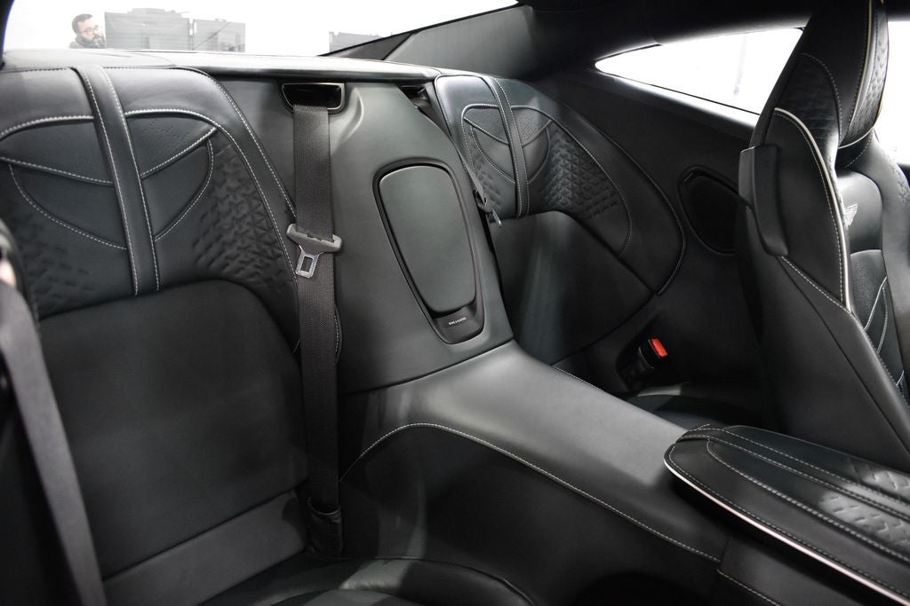 2022 Aston Martin DBS Superleggera Coupe