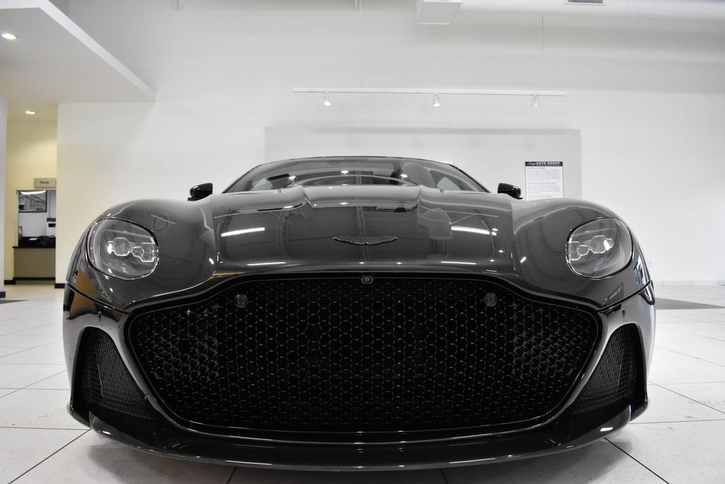 2022 Aston Martin DBS Superleggera Coupe