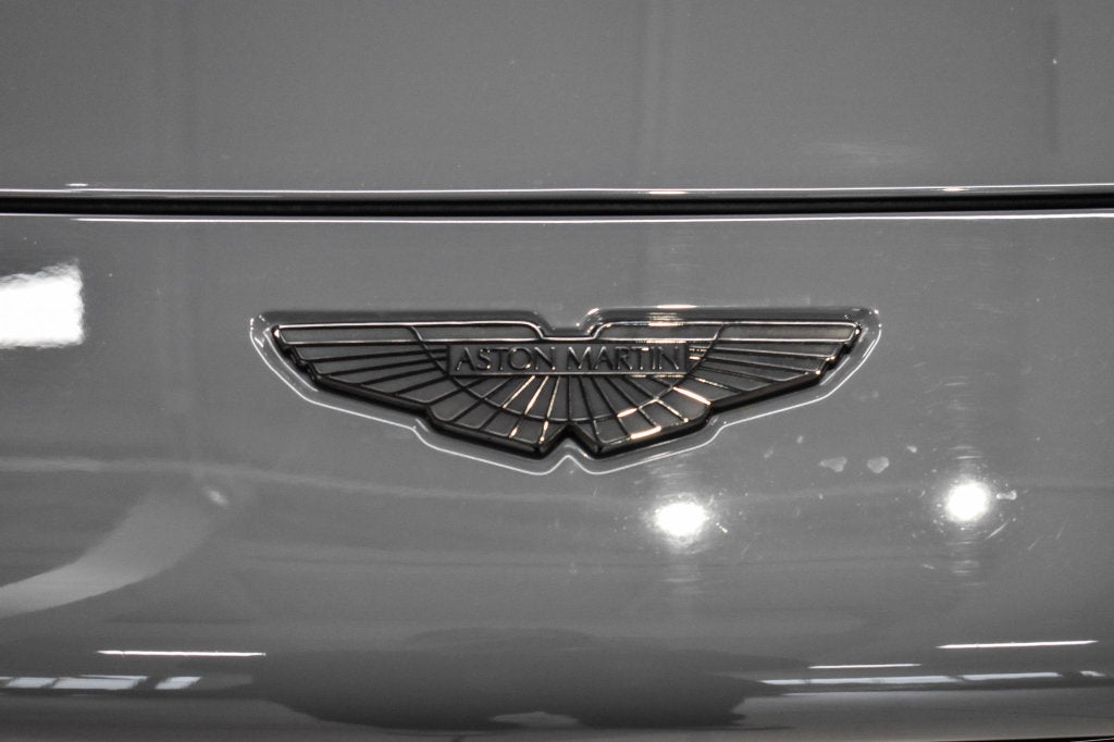 2022 Aston Martin DBX Base