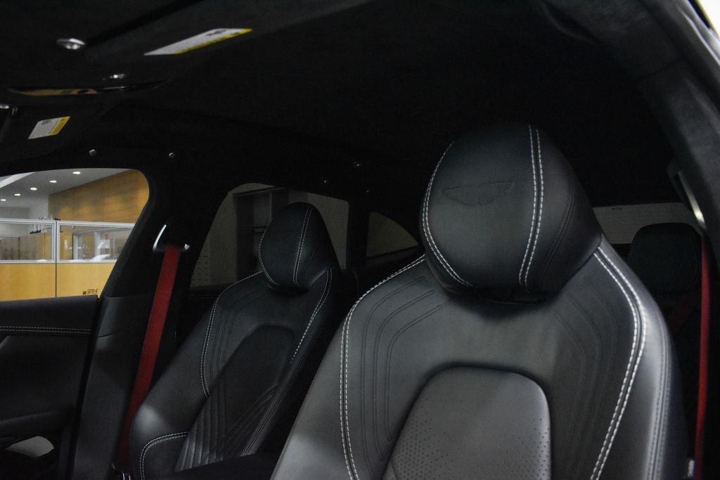 2022 Aston Martin DBX Base