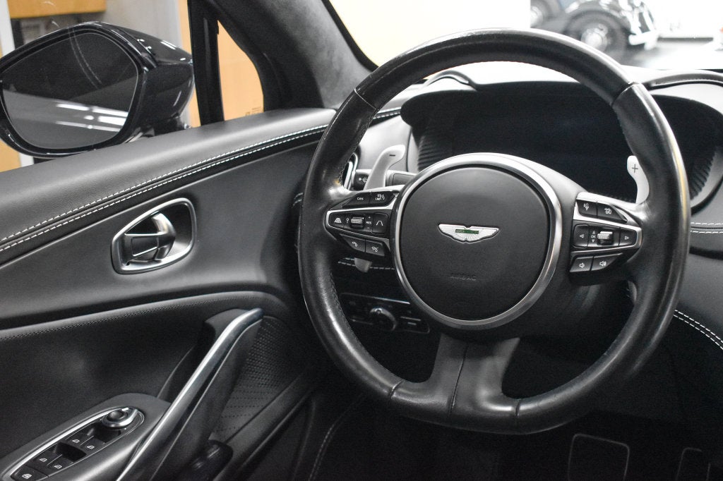 2022 Aston Martin DBX Base