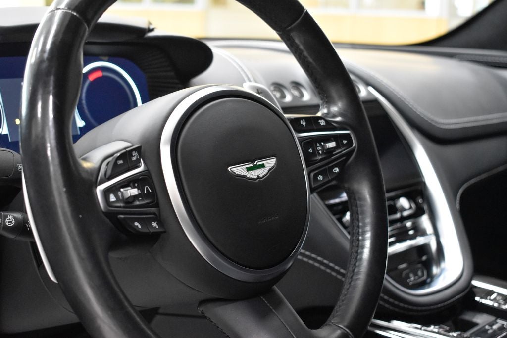 2022 Aston Martin DBX Base