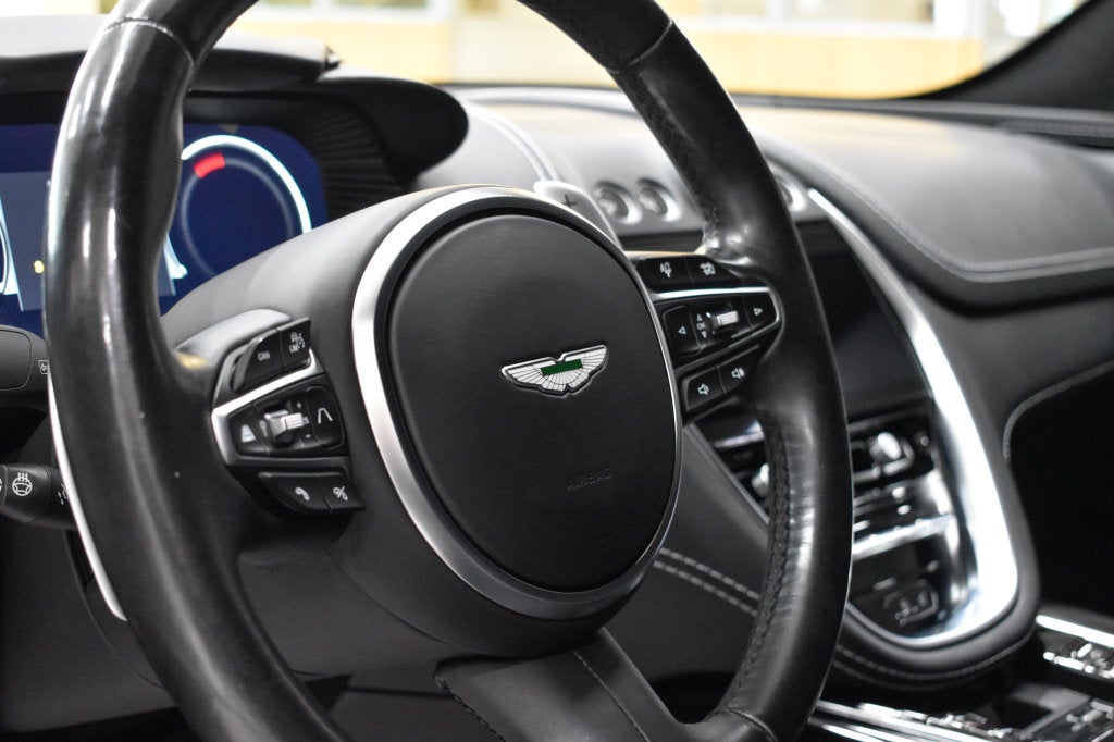 2022 Aston Martin DBX Base