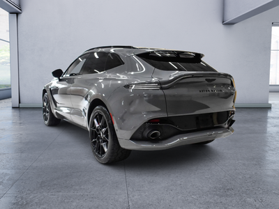2022 Aston Martin DBX Base