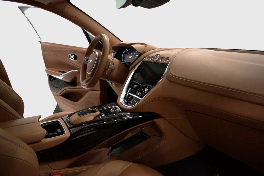 2023 Aston Martin DBX 707