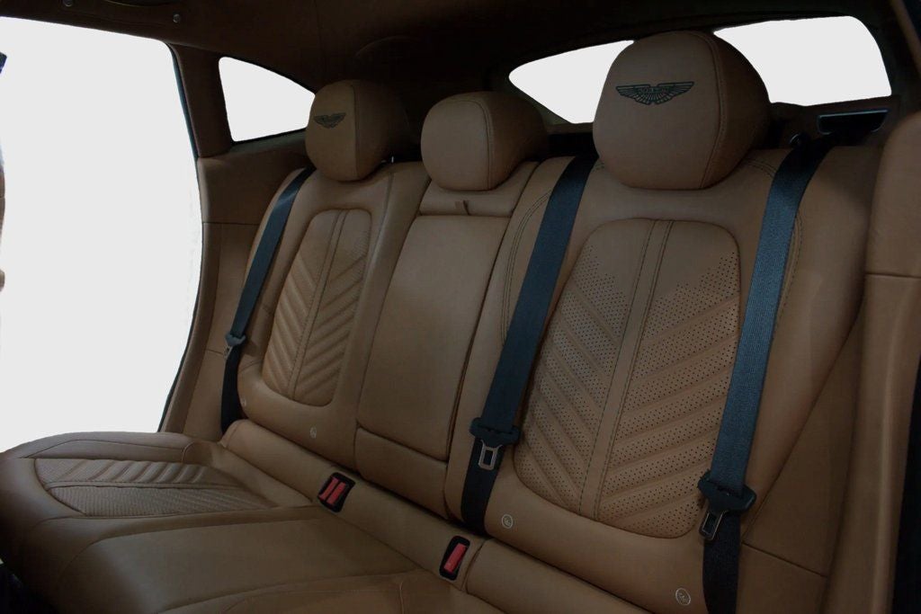 2023 Aston Martin DBX 707