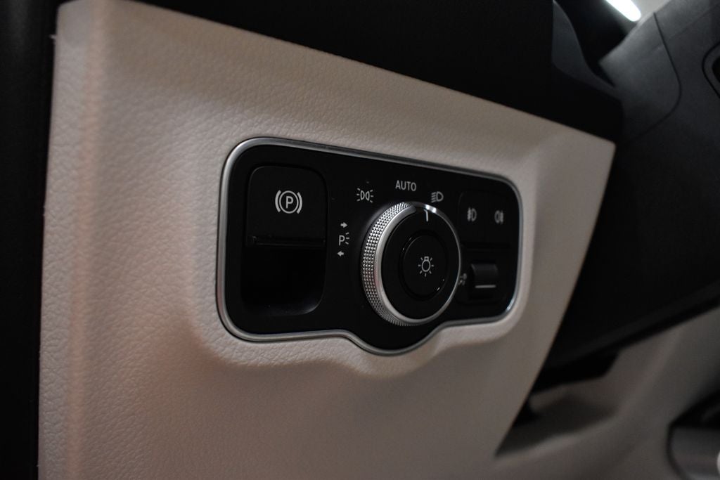 2025 Mercedes-Benz GLB GLB 250 4MATIC®