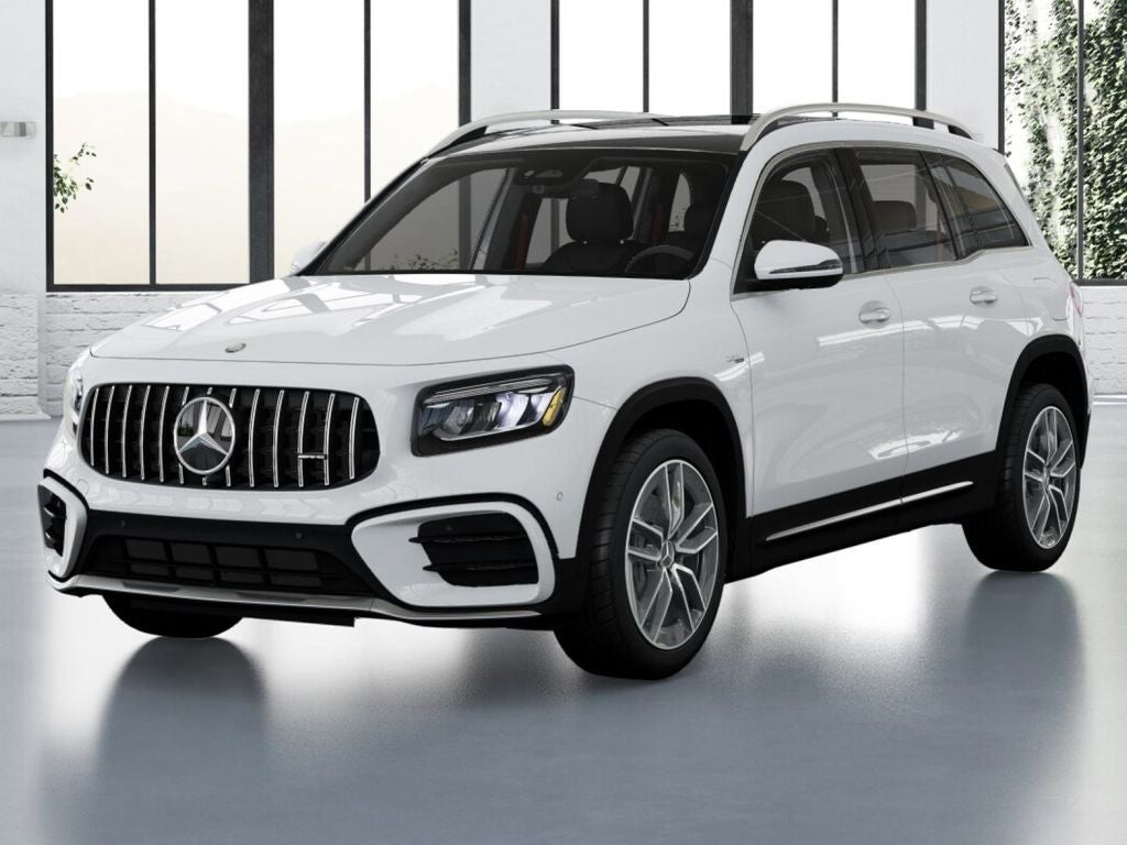 2026 Mercedes-Benz GLB's photo