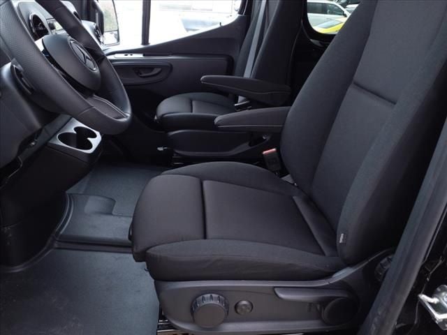 2025 Mercedes-Benz Sprinter 3500 Cargo 170 WB Extended