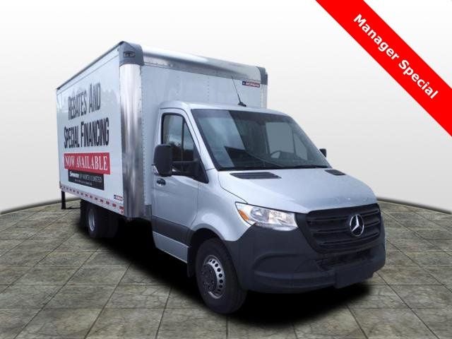 2022 Mercedes-Benz Sprinter 3500 Cab Chassis 170 WB Standard Roof