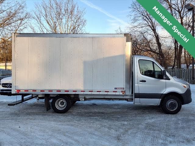2022 Mercedes-Benz Sprinter 3500 Cab Chassis 170 WB BOX TRUCK