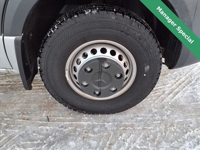 2022 Mercedes-Benz Sprinter 3500 Cab Chassis 170 WB BOX TRUCK