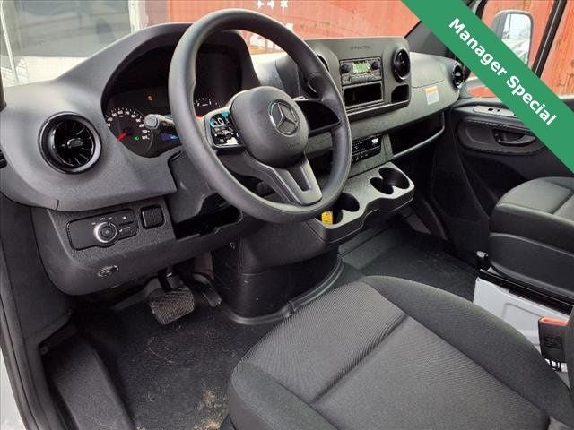 2023 Mercedes-Benz Sprinter 3500 Cab Chassis 144 WB BOX TRUCK