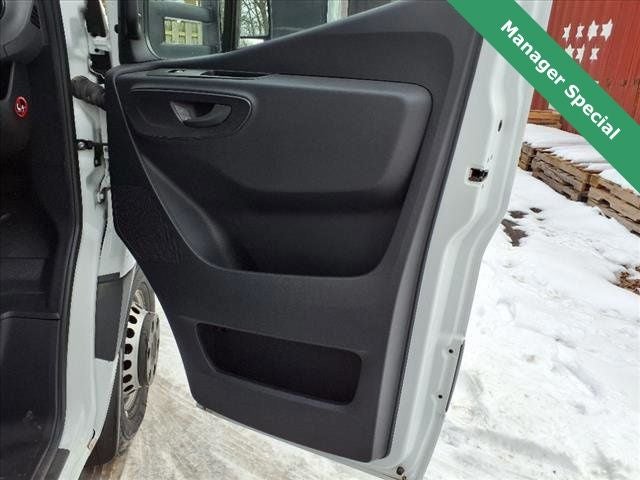 2023 Mercedes-Benz Sprinter 3500 Cab Chassis 144 WB BOX TRUCK