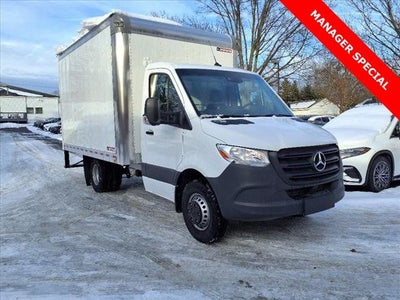 2023 Mercedes-Benz Sprinter 3500 Cab Chassis 144 WB BOX TRUCK