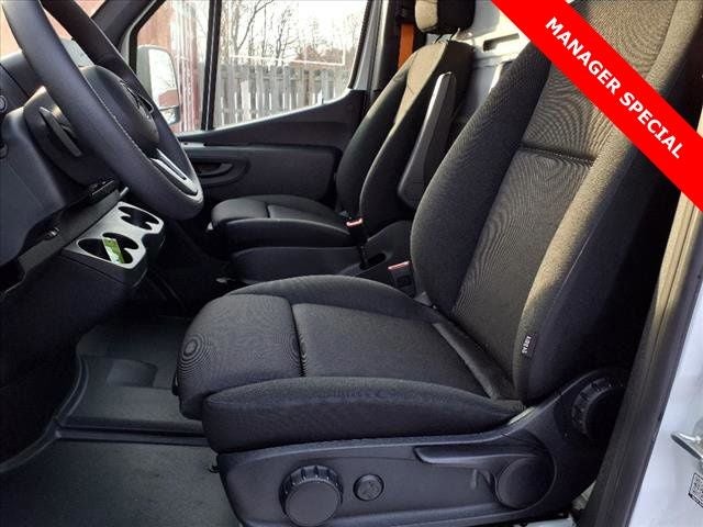 2023 Mercedes-Benz Sprinter 3500 Cab Chassis 144 WB BOX TRUCK