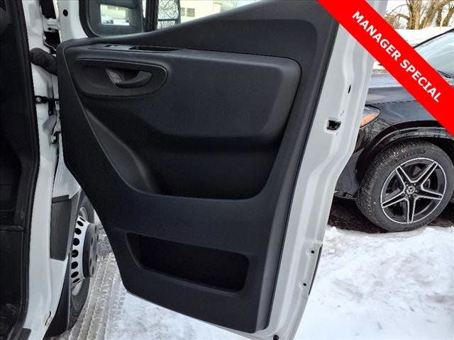 2023 Mercedes-Benz Sprinter 3500 Cab Chassis 144 WB BOX TRUCK